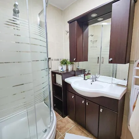 Large Flat With Terrace Apartamento Istambul