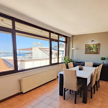 Large Flat With Terrace